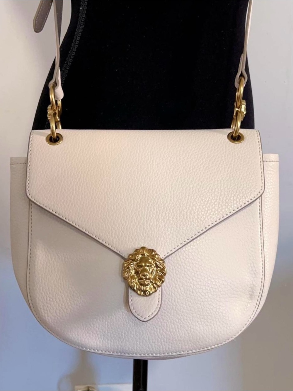 Anne Klein Cream Leather Shoulder Bag with Gold Lion Detail